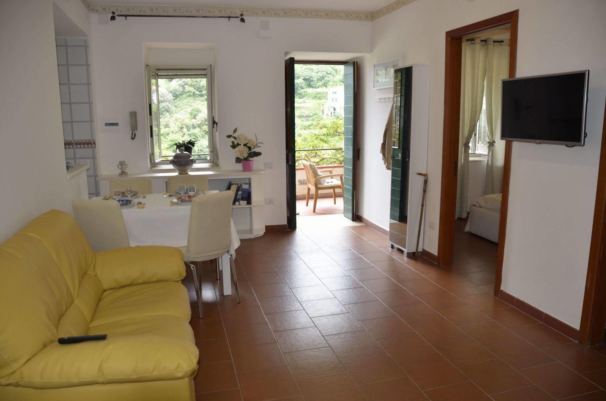 Casa Vacanze Bouganvillea Cetara Exterior foto